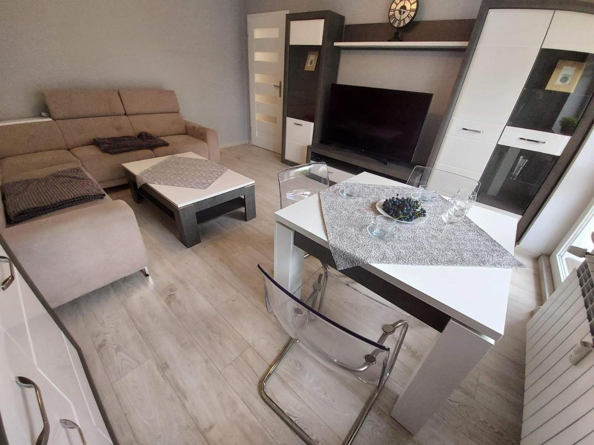 Apartament Ogrody/Jezyce Poznan Ngoại thất bức ảnh