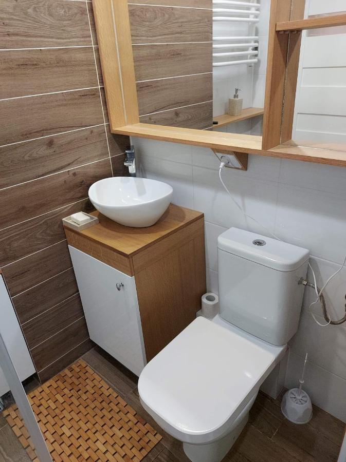 Apartament Ogrody/Jezyce Poznan Ngoại thất bức ảnh