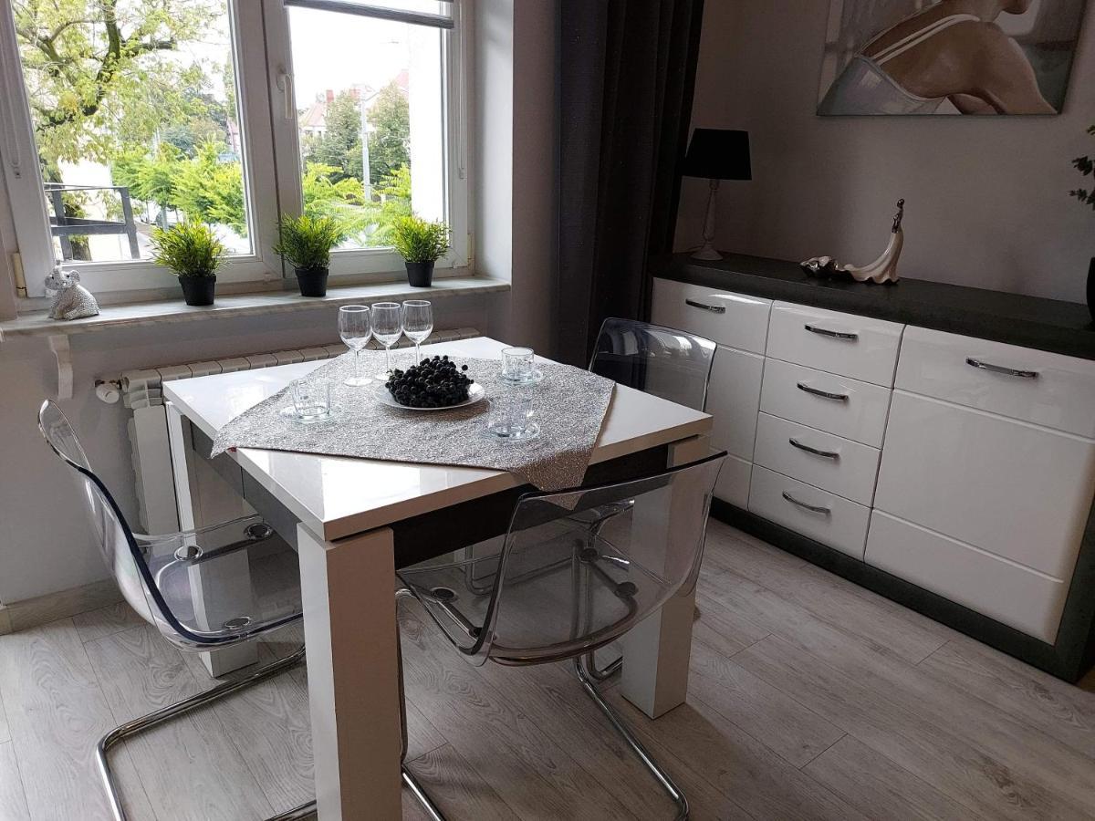 Apartament Ogrody/Jezyce Poznan Ngoại thất bức ảnh